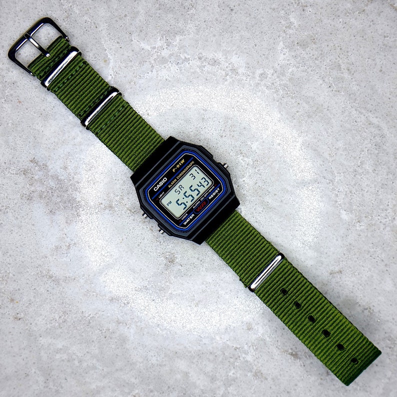 f91w nato strap size
