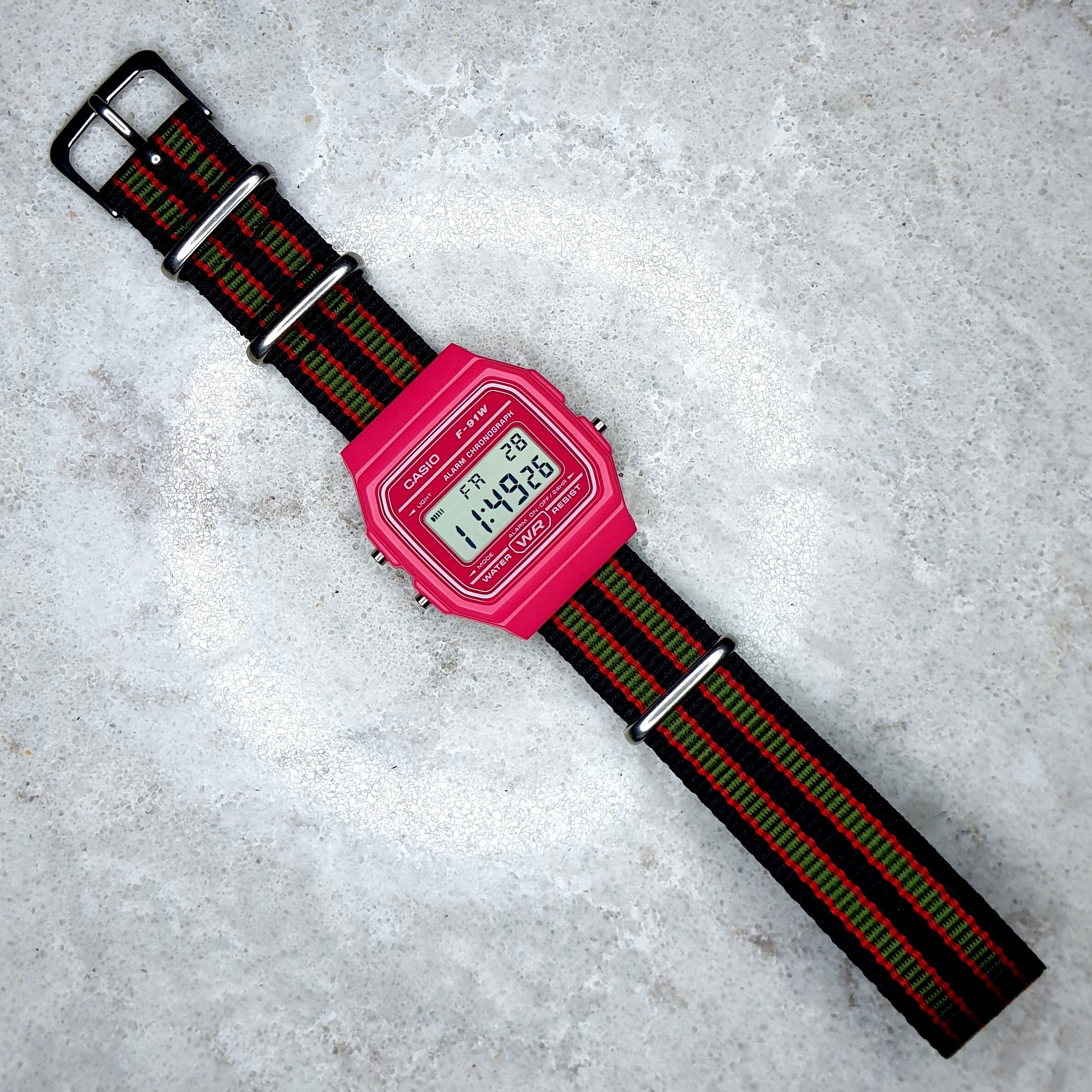 Casio Retro A100WE – Iconische lay-out met vier knoppen aan de voorkant