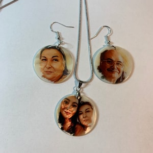 Custom Photo Shell Necklace orEarrings- HD Photo- 1 or 2 Sided - All Natural Freshwater Pearl Shell Necklace or Earrings