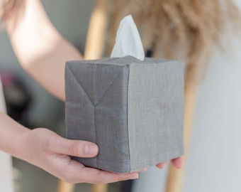 Charcoal Gray Linen tissue box cover with cotton lining. Bathroom zero-waste decor.