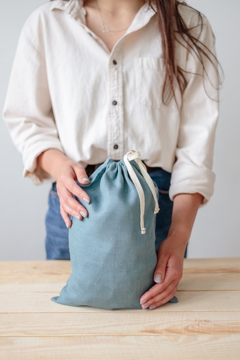 Linen storage Bag with drawstrings. Linen fresh bread keeper. Zero waste food storage. Baker Gift. Blue Grey