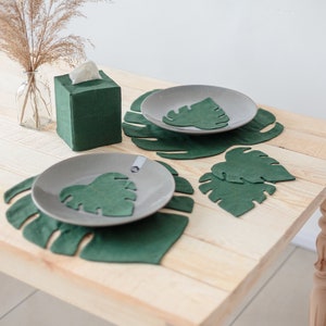 Linen Monstera Leafs set. Emerald green Cocktail napkins. Unique table placemat and coaster