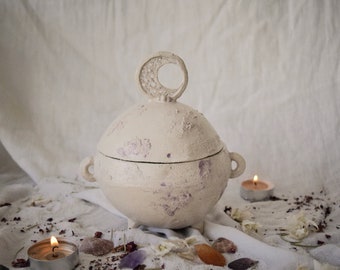 Moon cauldron, Cauldron for spells, Witch tool, Unique ceramic piece, Pink moon