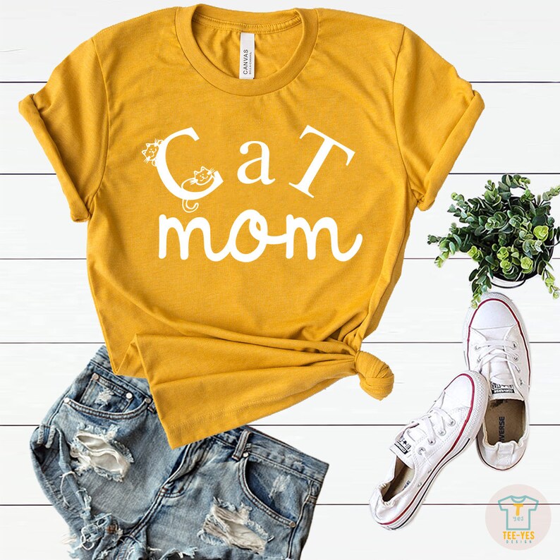 Cat Mom Tshirt Cat Mom Gift Cat Lover Cute Shirt Fur Mama Etsy