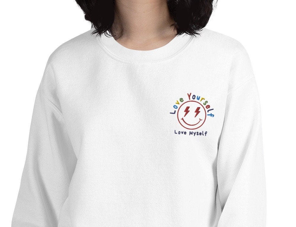 Metallic Smiley Lightning Bolt Cropped Crew