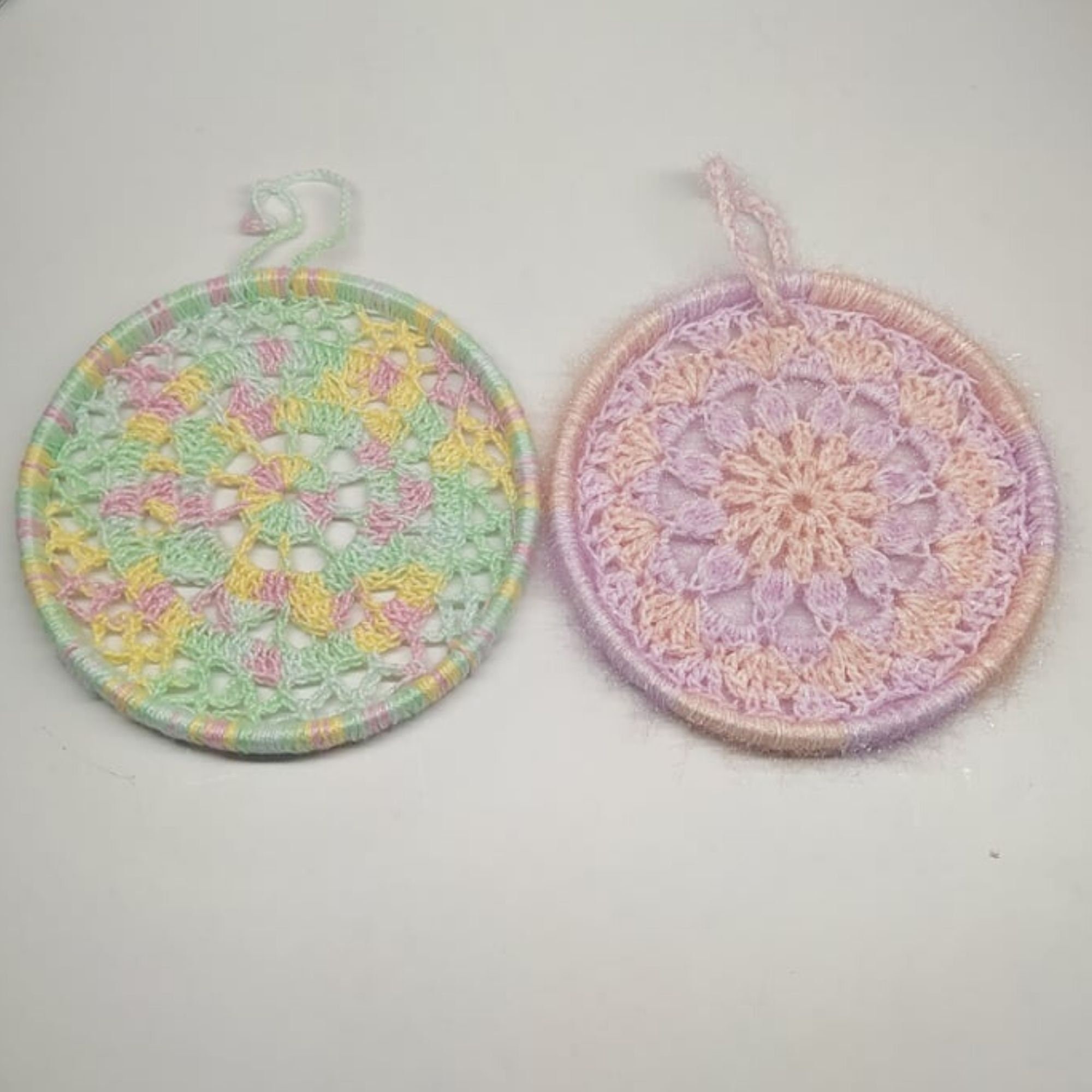 Mandala Au Crochet/Décoration A Suspendre/ Cadeau St Valentin
