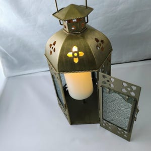 PartyLite Tranquil candlelight lantern w/votive cup, beautiful antique pattern light frosted glass. 1970&#39;s, vintage, Home and living decor