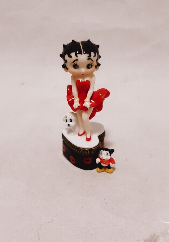 Betty Boop trinket case with miniature mouse insi… - image 1