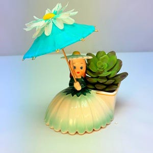 Indoor flower girl planter from 1950's, NAPCO, Ceramic, Vintage