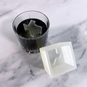 State Ice Trays | Country Ice Trays | Continent Ice Trays | Celebrate home with a drink featuring your location