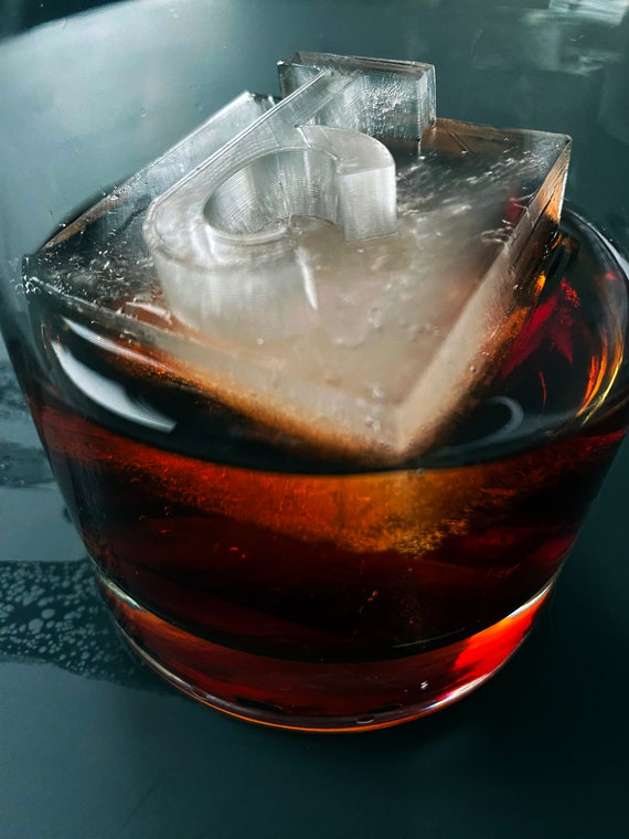 Whiskey Ice Mold – Happy Cocktail Company