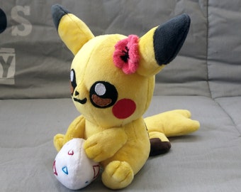 Peluche Pikachu femenino de Pascua