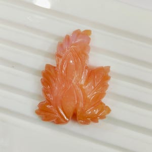 Zeer aantrekkelijke rode jade gesneden mooie vorm Afmeting 34 x 24 x 8 mm jade cabochon losse edelsteen handgemaakt Pools gebruik voor sieraden cadeau voor haar