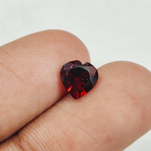 Top Quality Red Garnet Cut Size 7x7 MM Calibrated Red Garnet Wonderful Gemstone Heart Shape Smooth Polish Stone Use For Jewelry Gift For Her