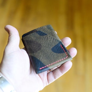 Cartera deslizante para tarjeta, camuflaje oliva La Perla, hecha a mano