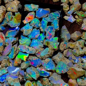40 CTS Ethiopian Welo Fire Opal Rough: AAA Grade Raw Opal Stones, 10 Pcs