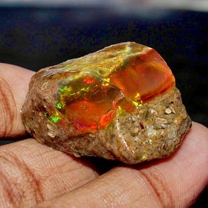 Opal Rough Gemstone, Natural Crystal Opal Rough,Welo Fire Opal,Welo Fire, Specimens Ethiopian Opal Raw,32x22 MM Oil Opal Rough, 93.10 CTS