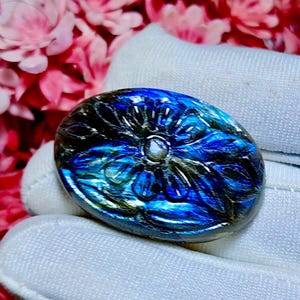 Labradorite Carving Cabochons labradorite gemstone Natural labradorite Carving,For Jewelry Making, Blue Flashy Labradorite 34x23 mm 56 CTS