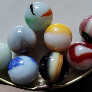 Vintage/antique marbles qty.8