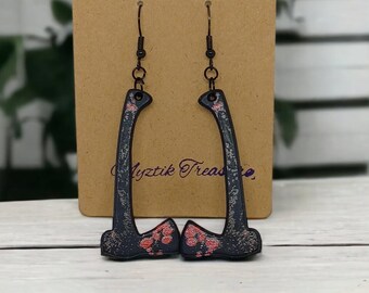 Bloody bladed dangle earring/horror themed/halloween jewelry/gifts for her/gothic design