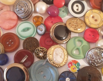 Vintage buttons lot 100 buttons / assorted button lot / mixed colors and sizes for crafting / as pictured