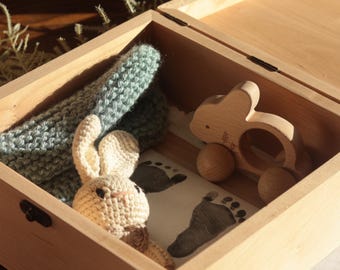 New Baby Gift Box, Gift for Mom Ideas, Custom Engraved Newborn Chest, Small Memory Box, Wooden Memory Chest, Engraved Gifts, Newborn Box