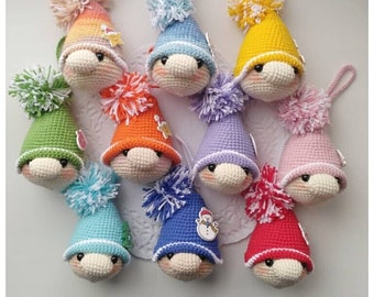 Pattern Crochet Christmas tree toys: Amigurumi gnomes.