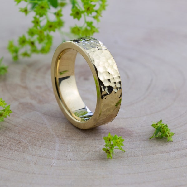 Wedding rings wedding rings yellow gold 585/14k 1ring The hammered look is a special eye-catcher.