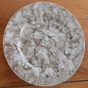 Georges Briard Marble Ware Brown 2 dinner plates 10 1/4" Mid-Century Modern