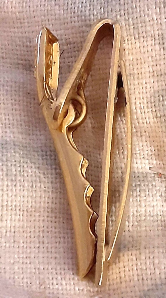 Vintage gold tone Mid-Century Modern tie clip cro… - image 3