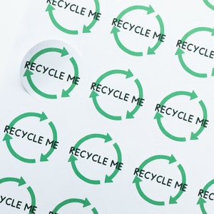 35x Recycle Me Stickers 37mm - Eco-vriendelijke stickers - Gerecycleerde stickers - Zakelijke verpakkingen - Recycle Me-labels - Hergebruik mij - Eco-bewustzijn