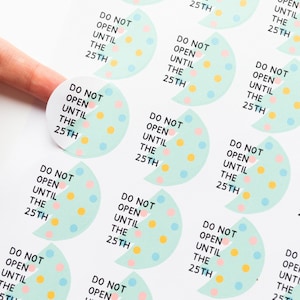 35x Eco-vriendelijk, niet open tot de 25e Kerststickers 37 mm - Etiketten voor kleine bedrijven voor kerstverpakkingen - Recyclebaar en biologisch afbreekbaar