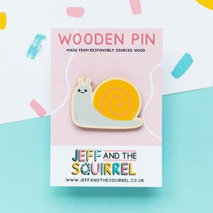 Snail Wooden Pin Badge - Grey & Yellow Snail - Cute Snail Pin - Bug Pin - Wildlife Pin - Gardening Badge - Gift For Gardeners - Snail Gifts