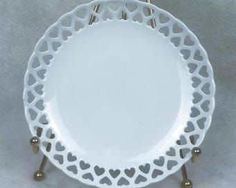 VTG white milk glass plate Heart shaped lace edge