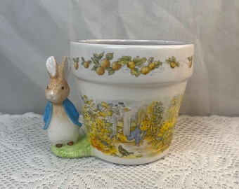 1997 Beatrix Potter Peter Rabbit Planter pot/vase holder Teleflora