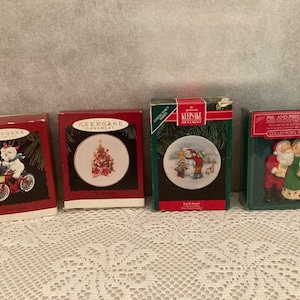 Christmas Hallmark Keepsake Ornament&#39;s