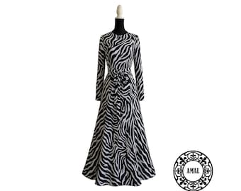 AMAL Maxi Dress. xs-5xl. USA. Model 16.2