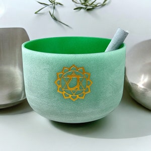 Quartz Crystal Singing Bowl &quot;10&quot;, With Etched Chakra Symbol: Heart Chakra (Intuition & Emotions) Crystal Singing Bowl