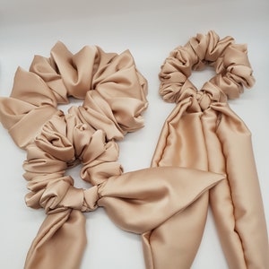 100% silk and satin scrunchie, silk hair elastic, silk and satin gift, satin scrunchie. Gift for her