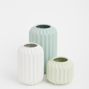 Multi-size Ring Modern Angled Ceramic Vase Collection