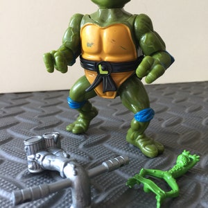 Head Droppin Leo Vintage 1991 Teenage Mutant Ninja Turtles Action