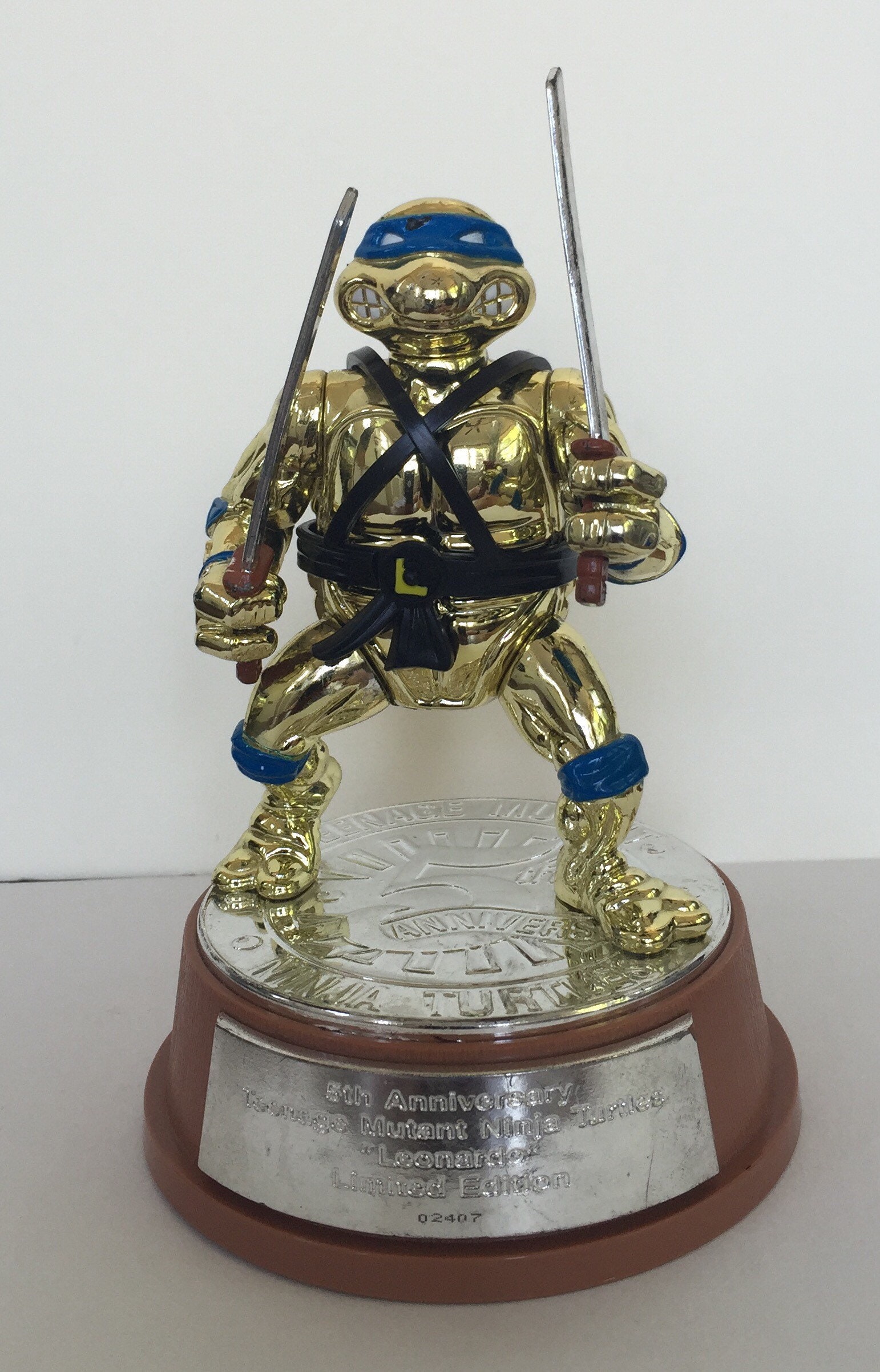 タートルズ 5th ANNIVERSARY ゴールデンレオナルド Teenage Mutant Ninja Turtles 5th Anniversary Gold Leonardo