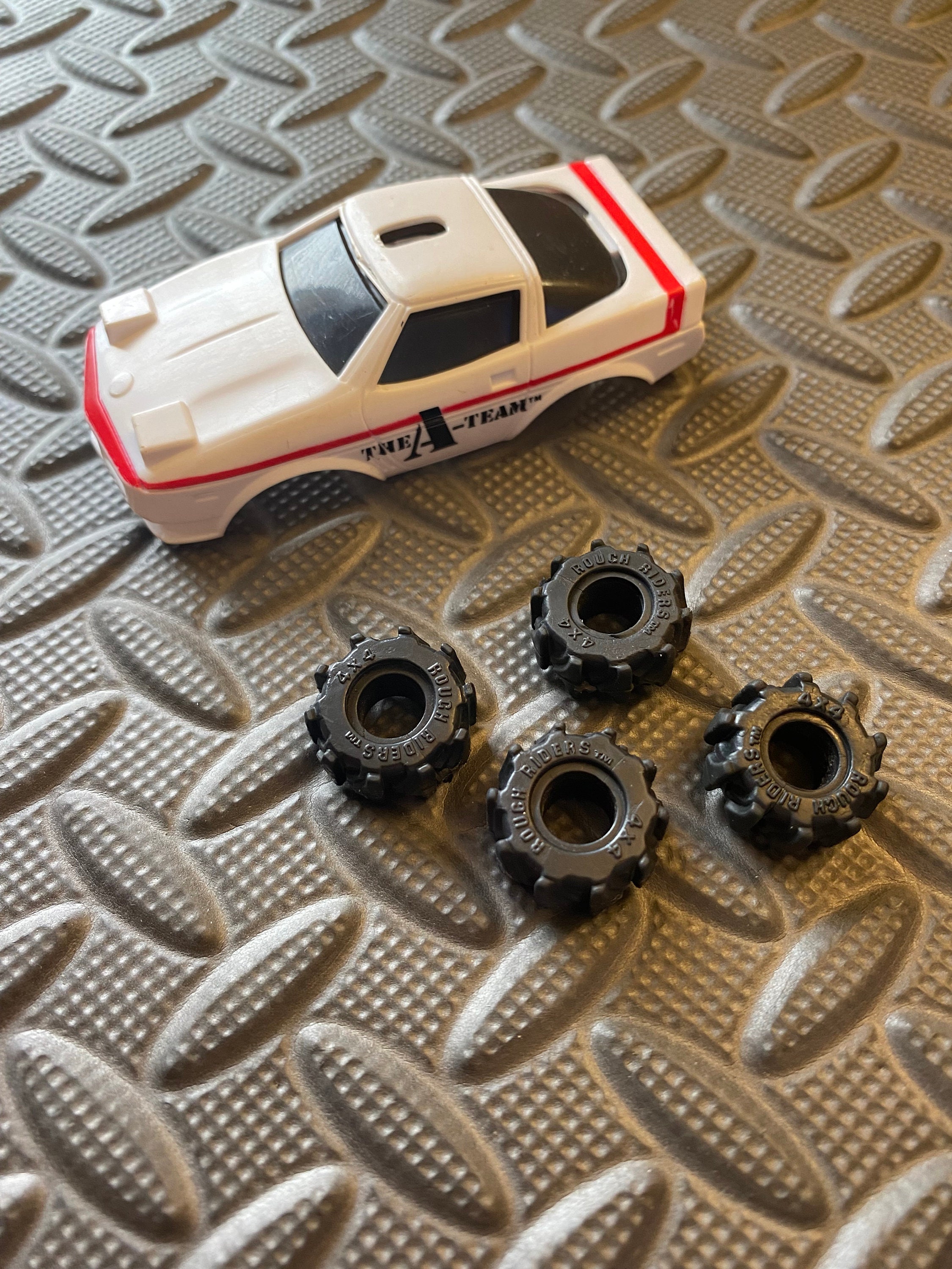 特攻野郎Aチーム スタントセット ROUGH RIDERS THE A-TEAM Rough Riders the A-team Stomper-like Try-ex Shell and Tires 1982