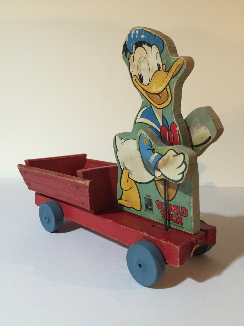 donald duck pull toy
