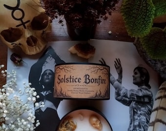 SOLSTICE BONFIRE | Wood Wick + Coconut Wax - smoke, honey, resin, chamomile, charred wood, embers