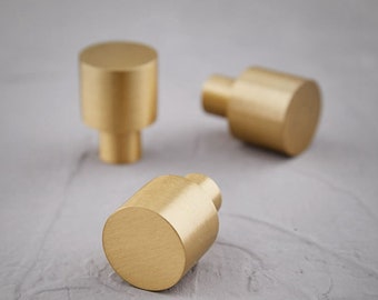 Pomelli per mobili in ottone spazzolato minimalisti: pomelli per cassetti e cassettiere in oro moderno