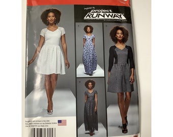 Simplicity Pattern 8015 Dresses Miss/Miss Petite Size U.S. 4-12 New Uncut