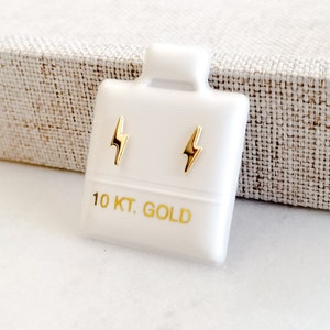Brincos minúsculos relâmpago em ouro maciço 10k, piercing no lóbulo superior e na cartilagem, criam designs empilhados, delicados e leves todos os dias