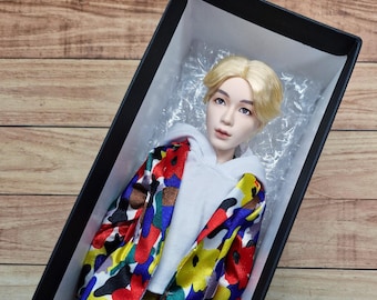 マテル社製BTS人形、メイクアップ変更済みのJIN人形 - miminegage