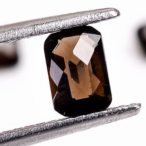 Natürlicher Rauchquarz Edelstein: Oktagon im Schachbrettschliff, 6X4X3 mm